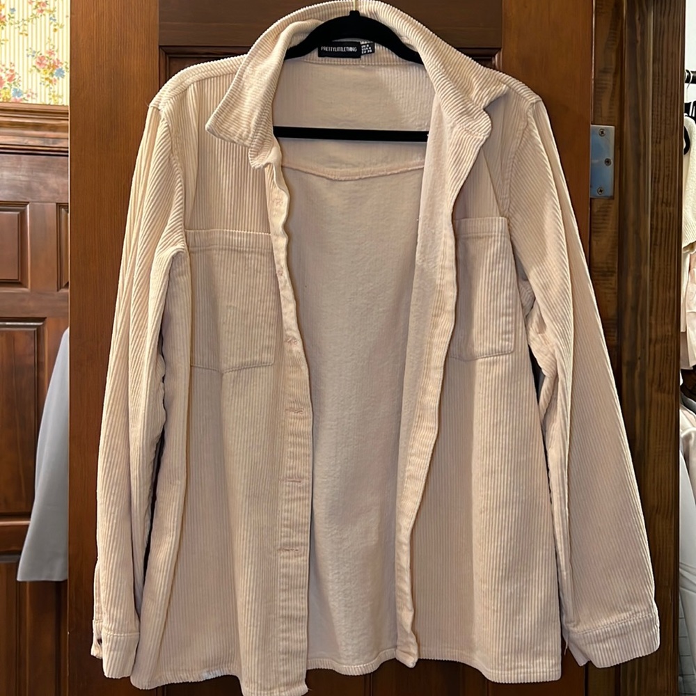 Pretty little thing corduroy Jacket. Color is light pink.